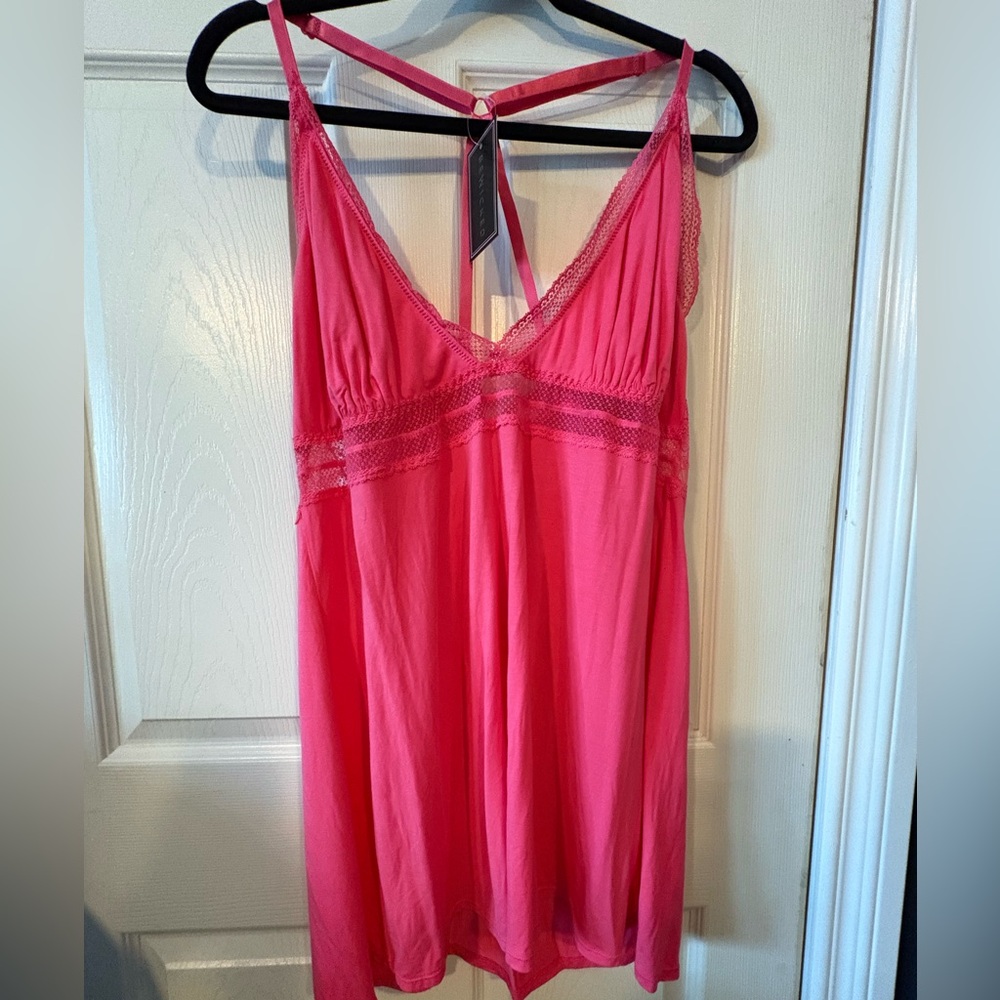 Chic Pink Lace Chemise
